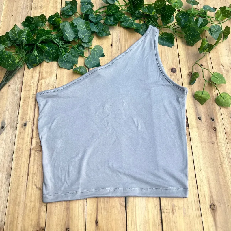Remera top musculusa juvenil FARA Remera top musculusa juvenil FARA